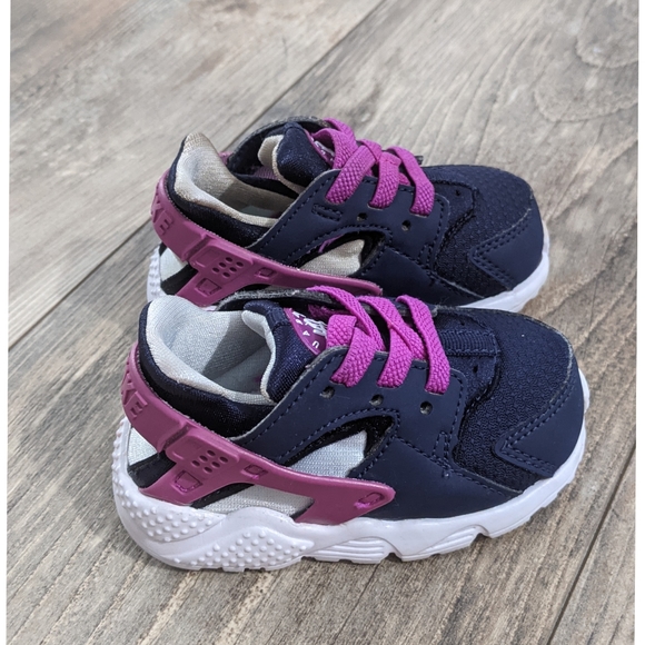 Nike Huaraches Run - Picture 2 of 9